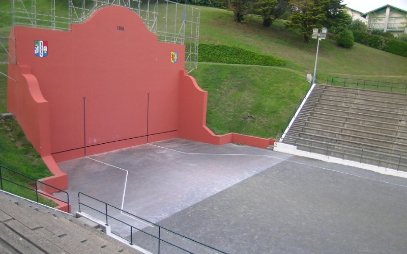 pelote basque fronton